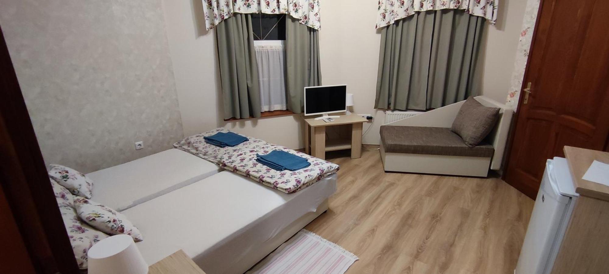 Village Garden Family Guest House Tiszakanyar Экстерьер фото